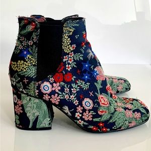 Indigo Rd. Brocade Ankle Boots